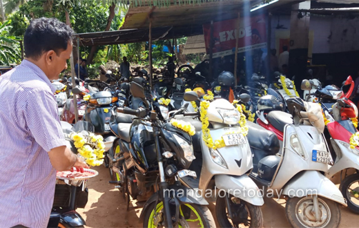 Ayuda pooja in mangalore
